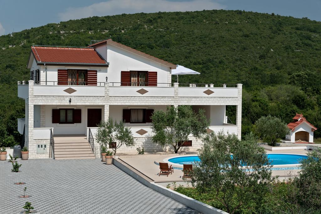 Villa Vinea Prapatnica Exterior photo